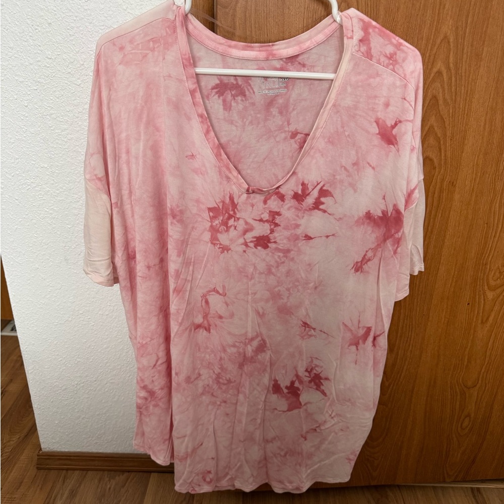 Time and Tru Pink Tie-Dye V-Neck Tee